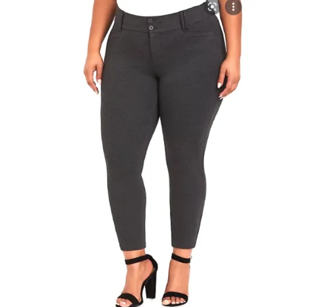 ▫️dark gray ponte pants▫️